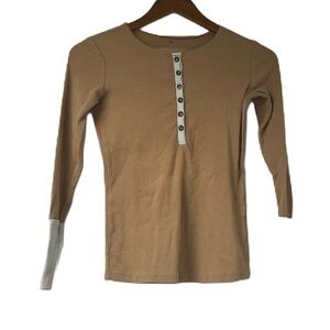 Point Womans XS tan white ribbed long sleeve half button logo top casual neutral